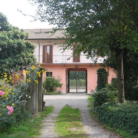 Hôtel Le Petit Fleur à Bareggio Extérieur photo