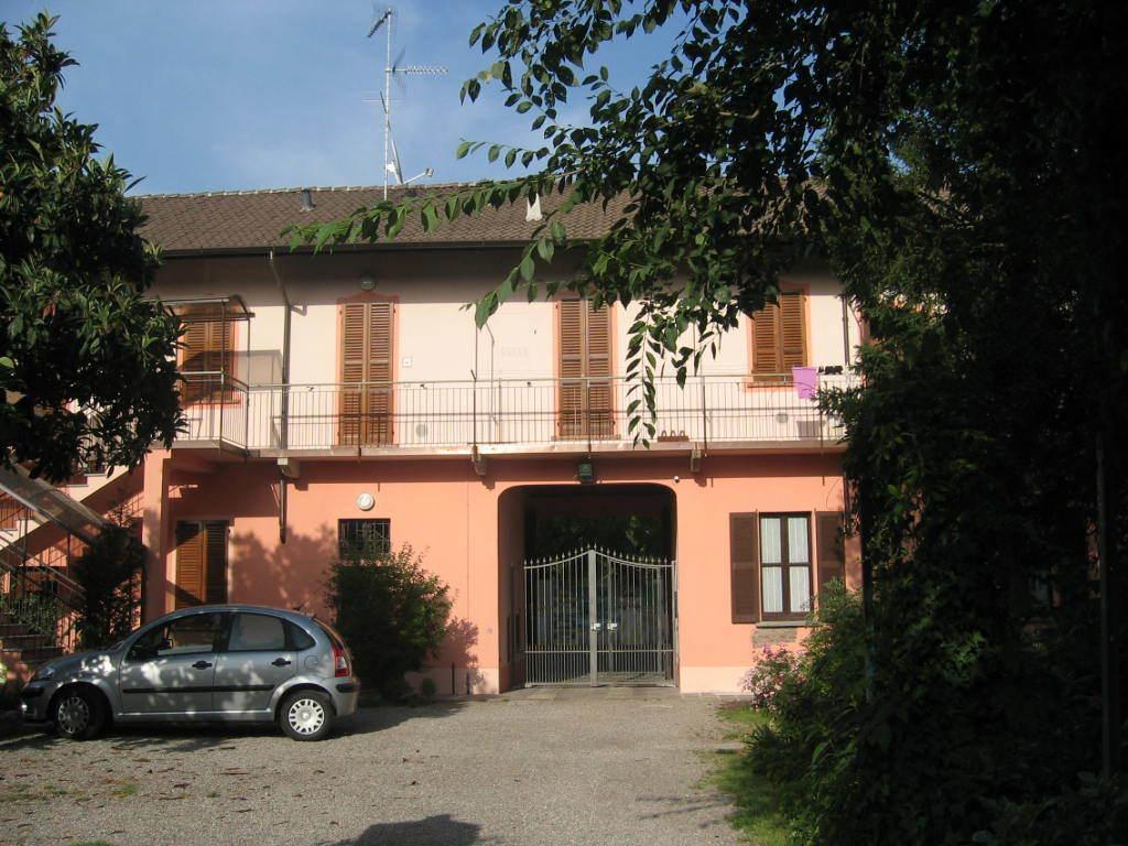 Hôtel Le Petit Fleur à Bareggio Extérieur photo